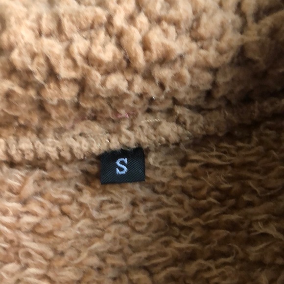 Brown fluffy jacket - Picture 3 of 5